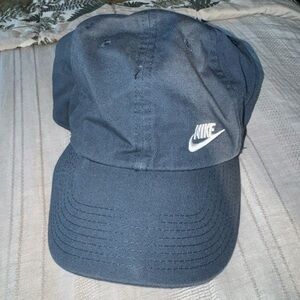 Nike Men's Navy Blue Cap